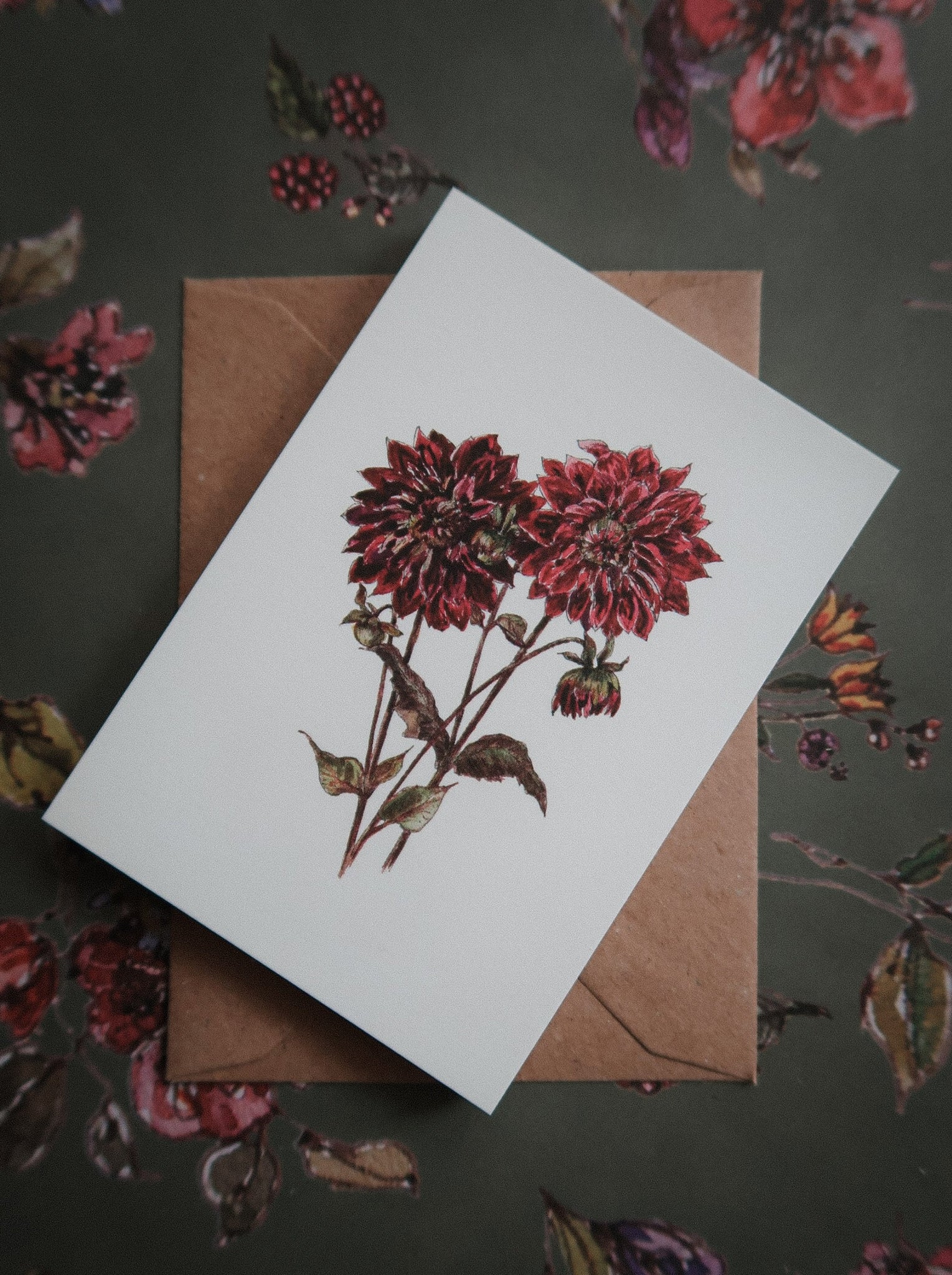 Red dahlia card, small flat card