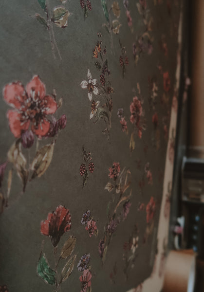 SET of 3 Flowers on dark gray kraft wrapping paper