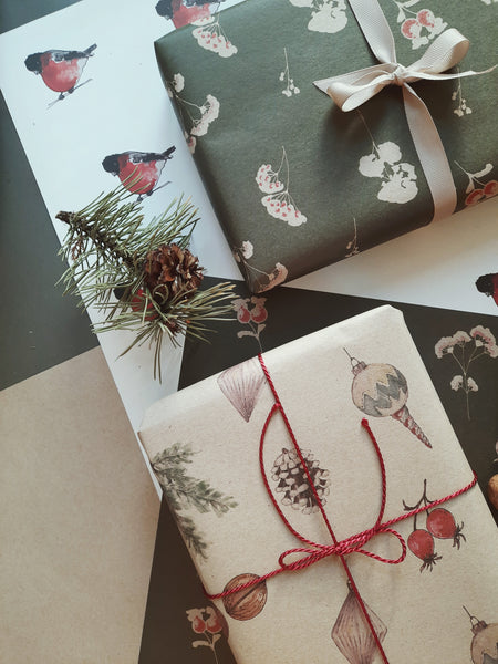 SET OF 3 pieces Christmas decors kraft wrapping paper