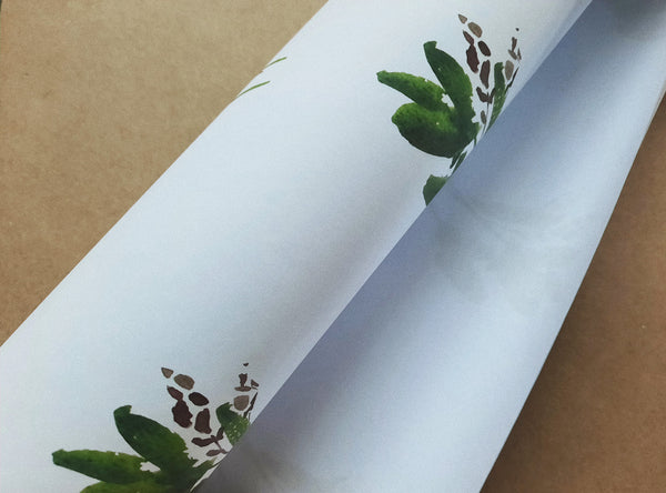 SET OF 3 pieces GREEN LEAVES white wrapping paper