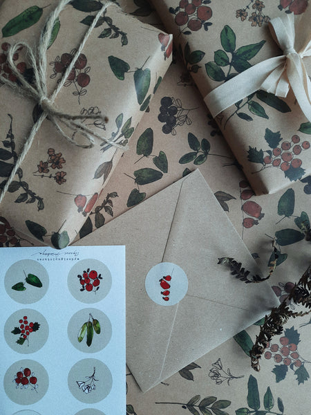 SET OF 3 pieces BERRIES AND PLANTS kraft wrapping paper