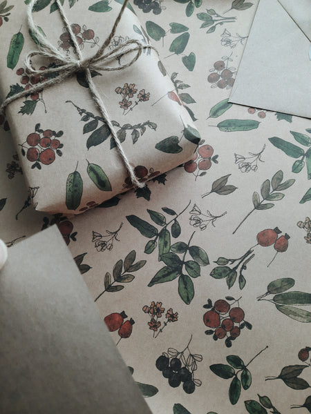 SET OF 3 pieces BERRIES AND PLANTS kraft wrapping paper