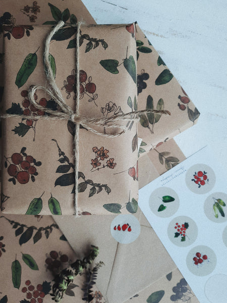 Berries and plants kraft wrapping paper