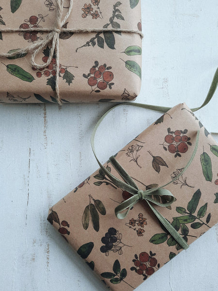 SET OF 3 pieces BERRIES AND PLANTS kraft wrapping paper